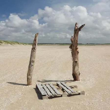 6 Person In Romo-by Traum Nyaraló